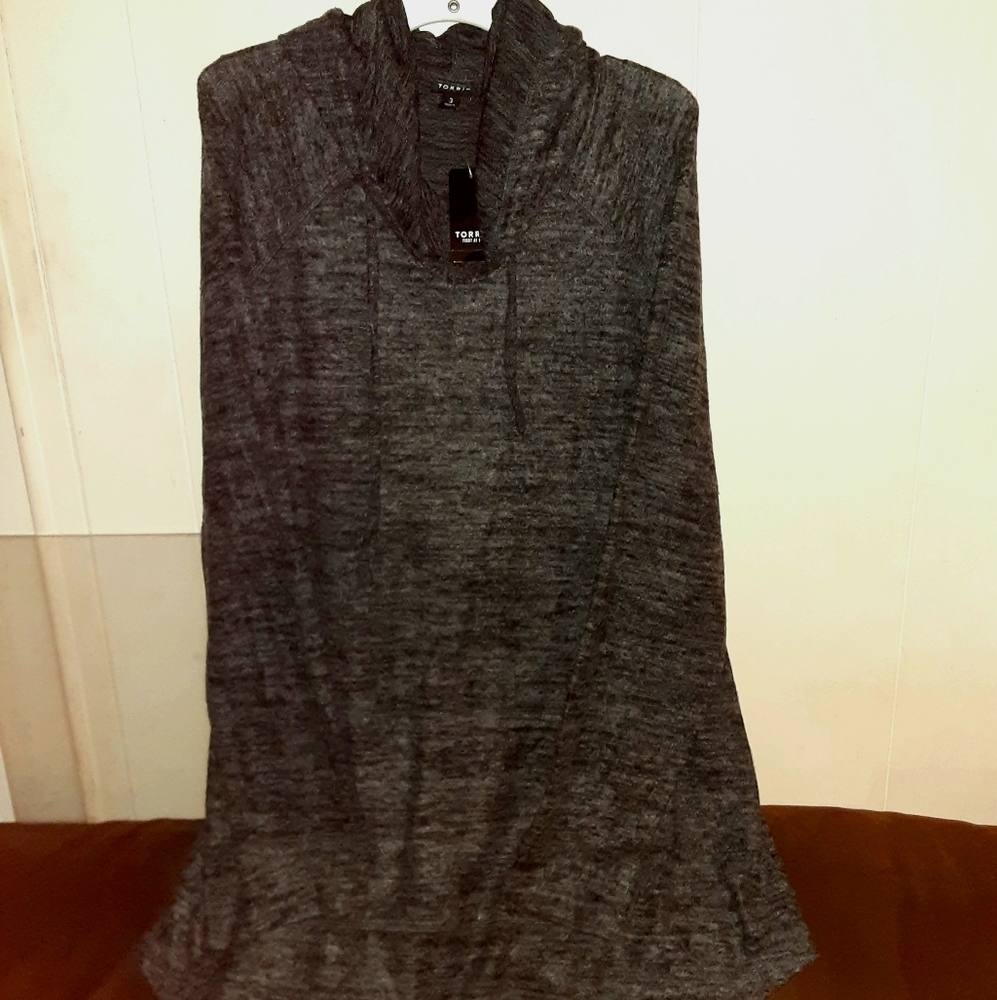 New never Worn Torrid Sweater Size 3XW